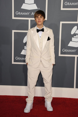 Illustration for article titled Grammy Fashion: The Good, The Bad & The Weird